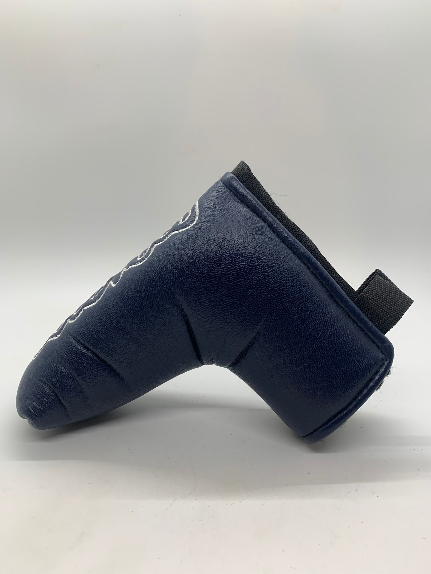 Goodwood small blade Headcover  (Magnetic Closure) image 1