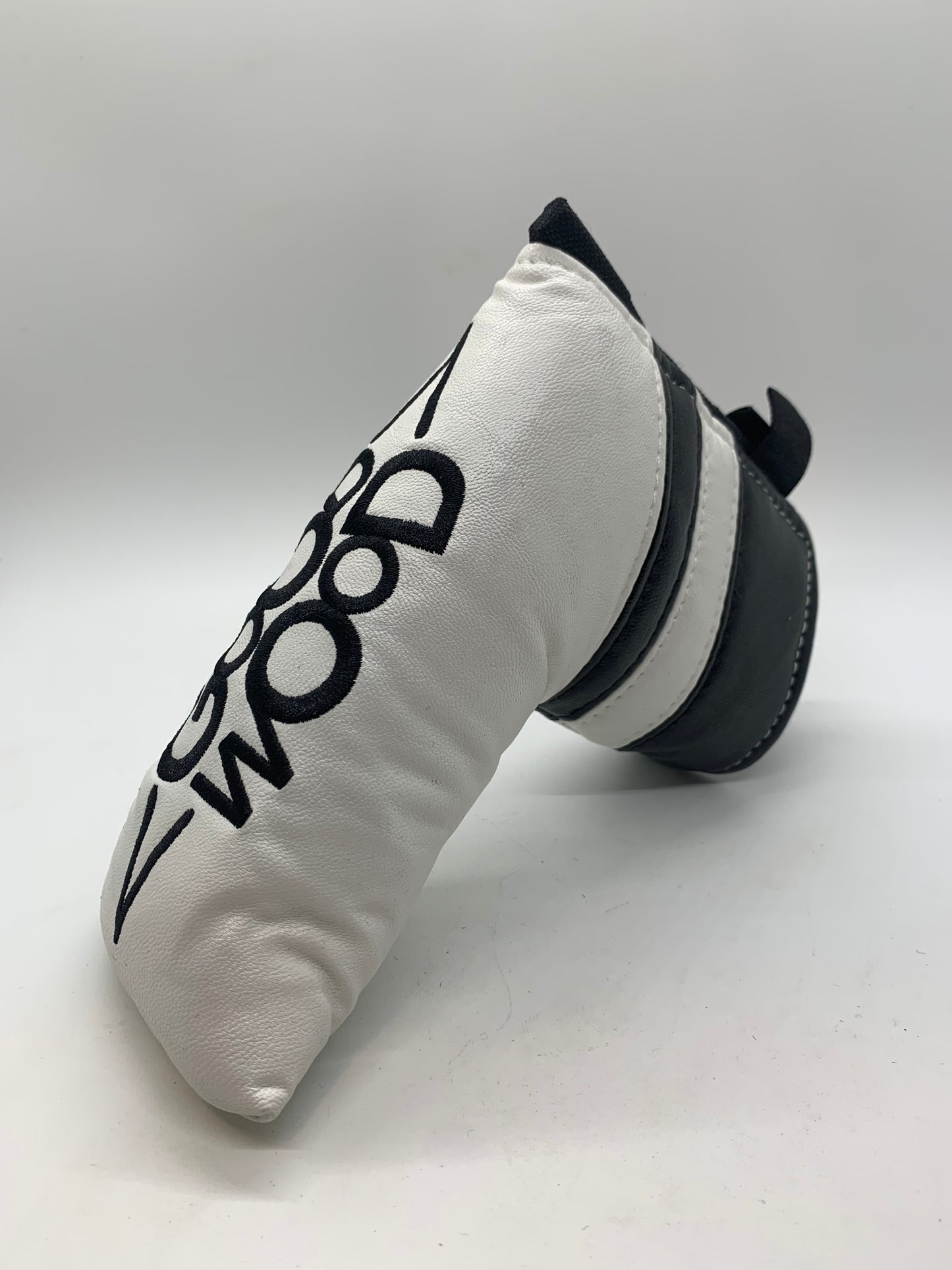 Goodwood standard width blade Headcover  (Magnetic Closure) image 0